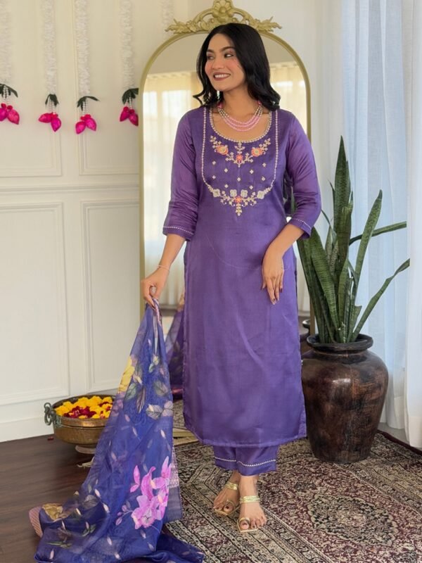 Viscose Embroidered Kurta Set
