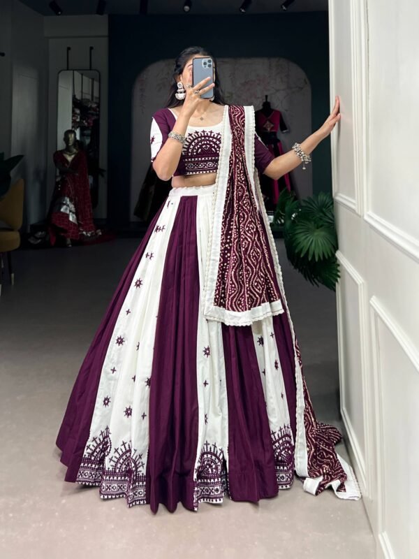 Zohra Zaariya Lehenga Choli