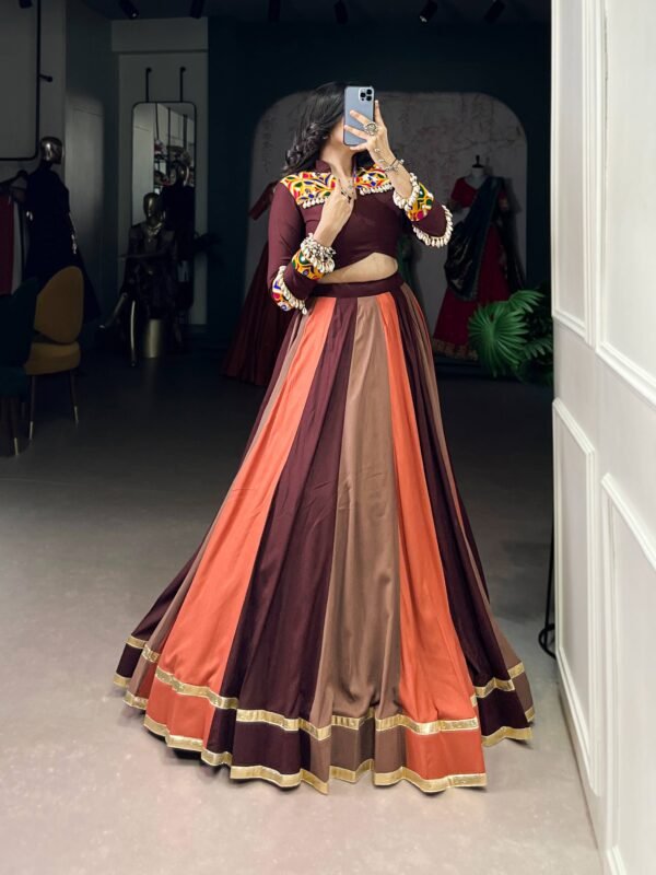 Jashn Jhalak Lehenga Choli - Image 2
