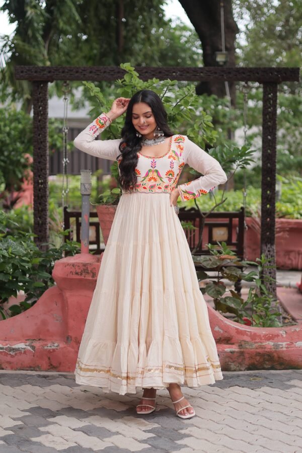 Ruhaniyya Gown Set - Image 7