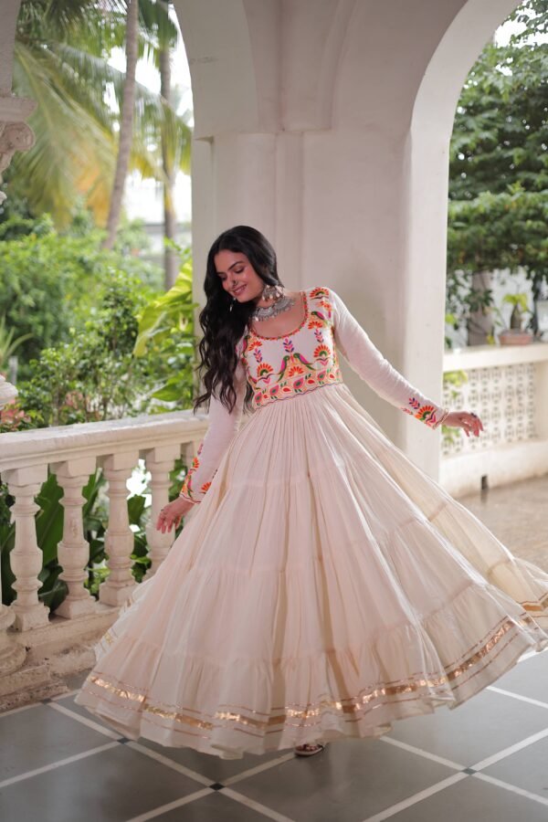 Ruhaniyya Gown Set - Image 2