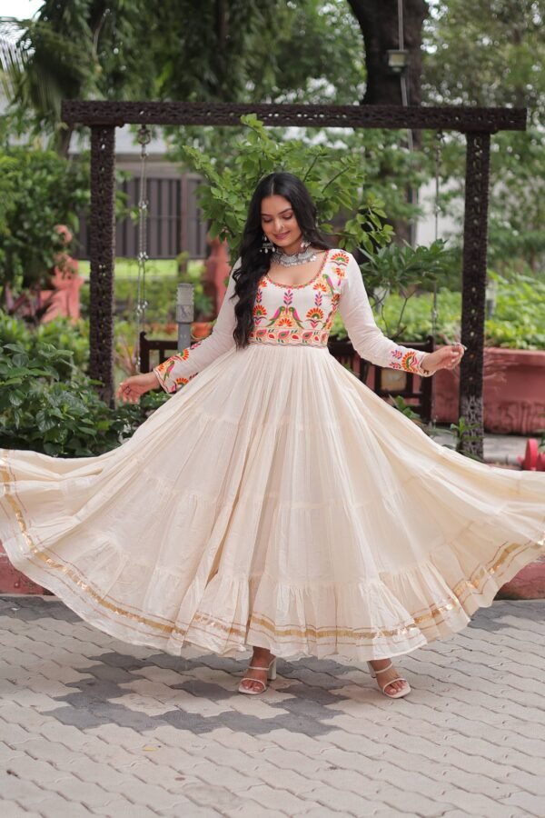 Ruhaniyya Gown Set - Image 5